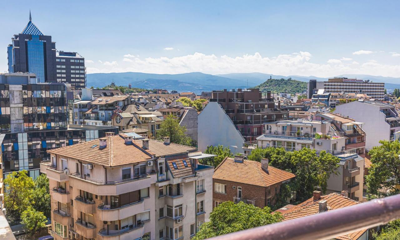 Fancy 1Bd Penthouse With Terrace Near The Centre By Flat Mаnager Lejlighed Plovdiv Eksteriør billede